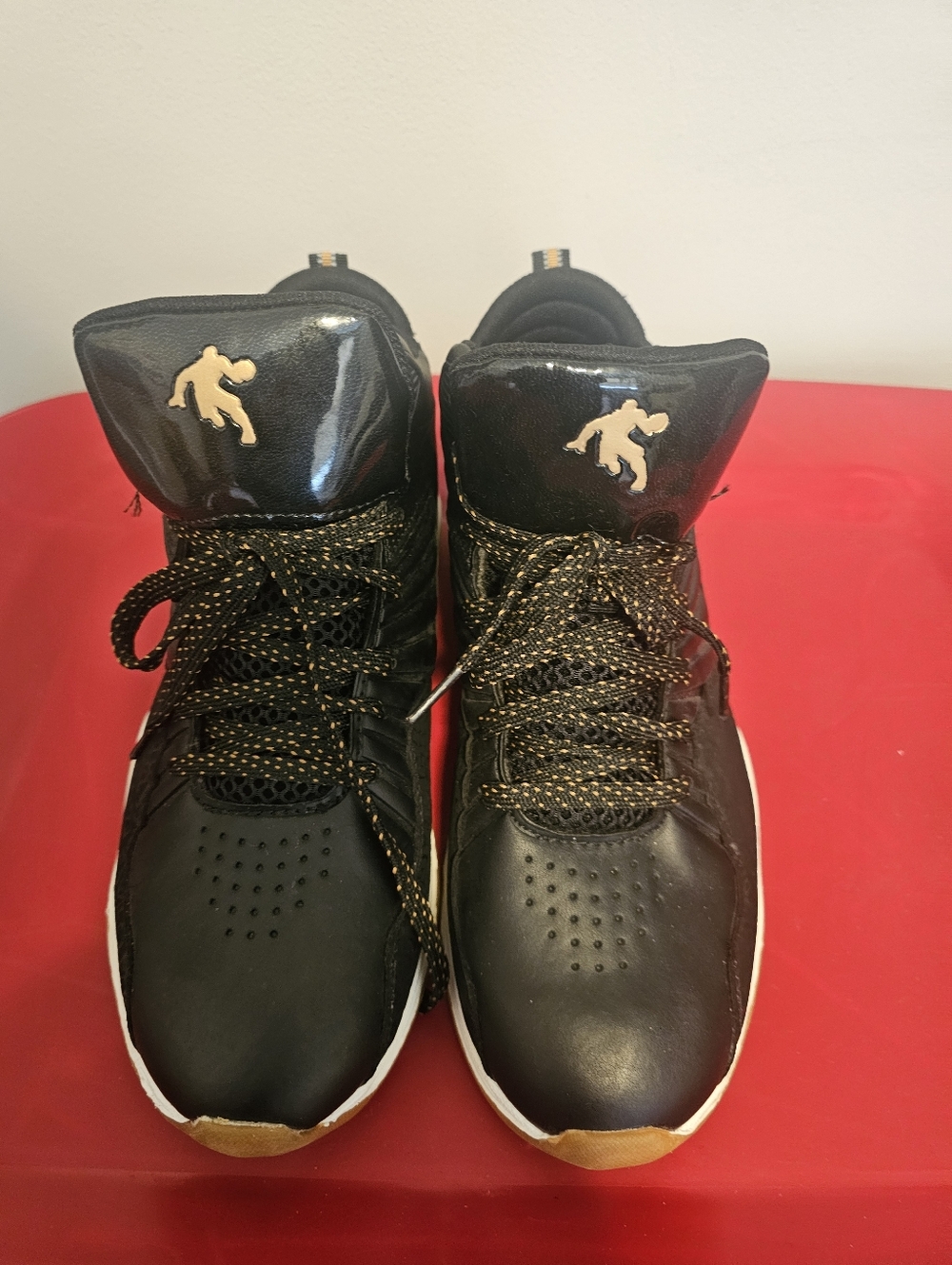 And1 Black and Gold Men's High-Top Basketball Sneakers Excellent Condition Sz 9
